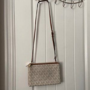 Authentic Beige Michael Kors Crossbody Logo Purse